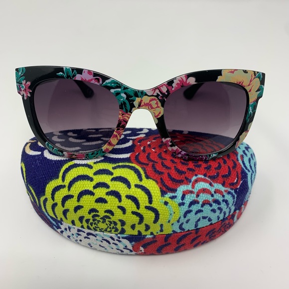 Black Cat Eye Sunglasses Floral Design Plus Case